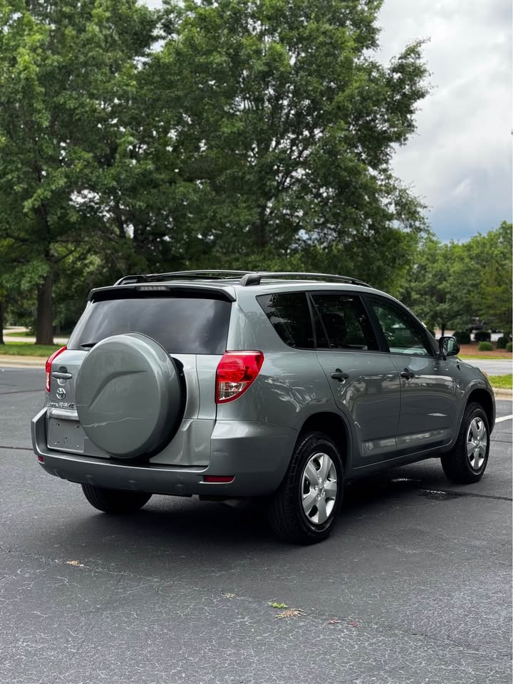 RAV4 Image 6