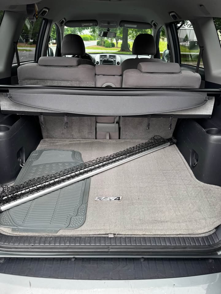 RAV4 Image 10