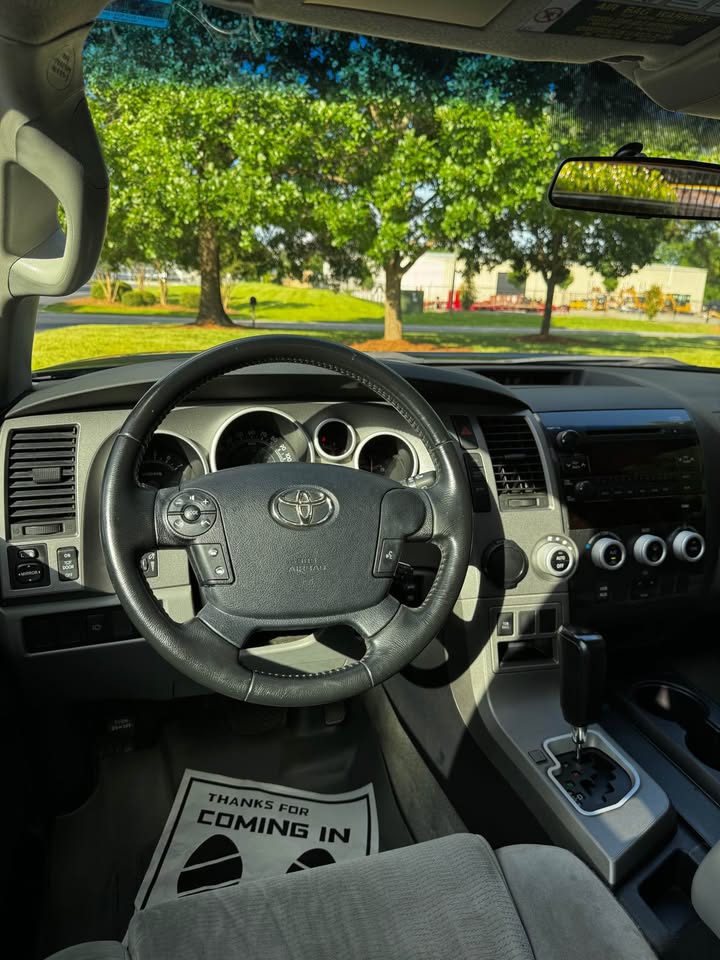 2010 Toyota Sequoia 13