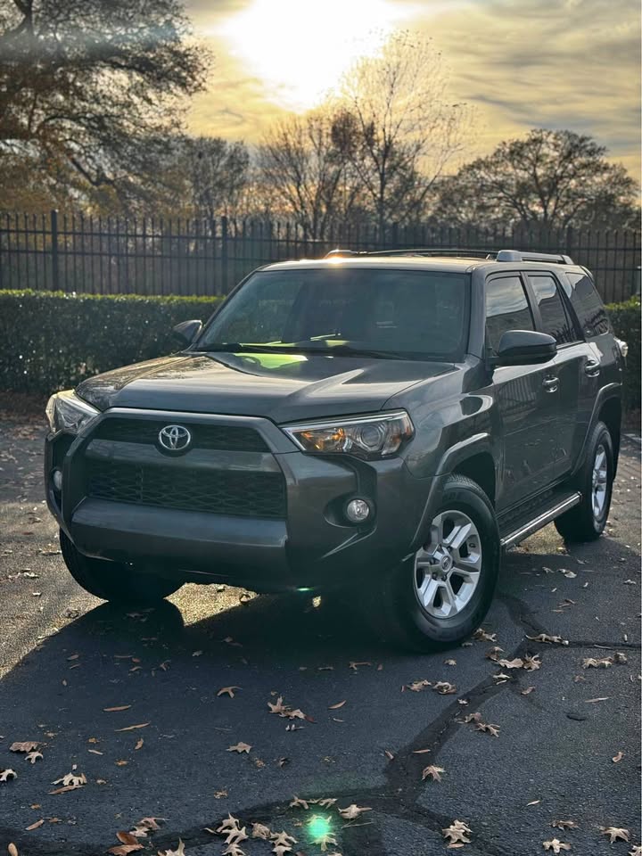 2016 Toyota 4Runner SR5 Sport Utility 4D
