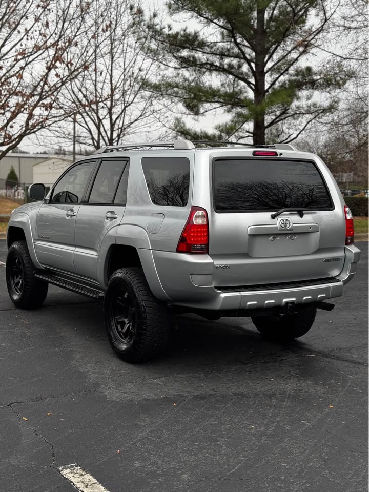 2005 Toyota 4Runner photo 4