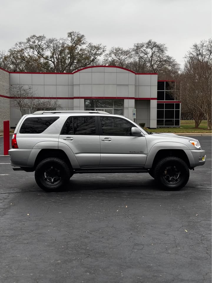 2005 Toyota 4Runner photo 6