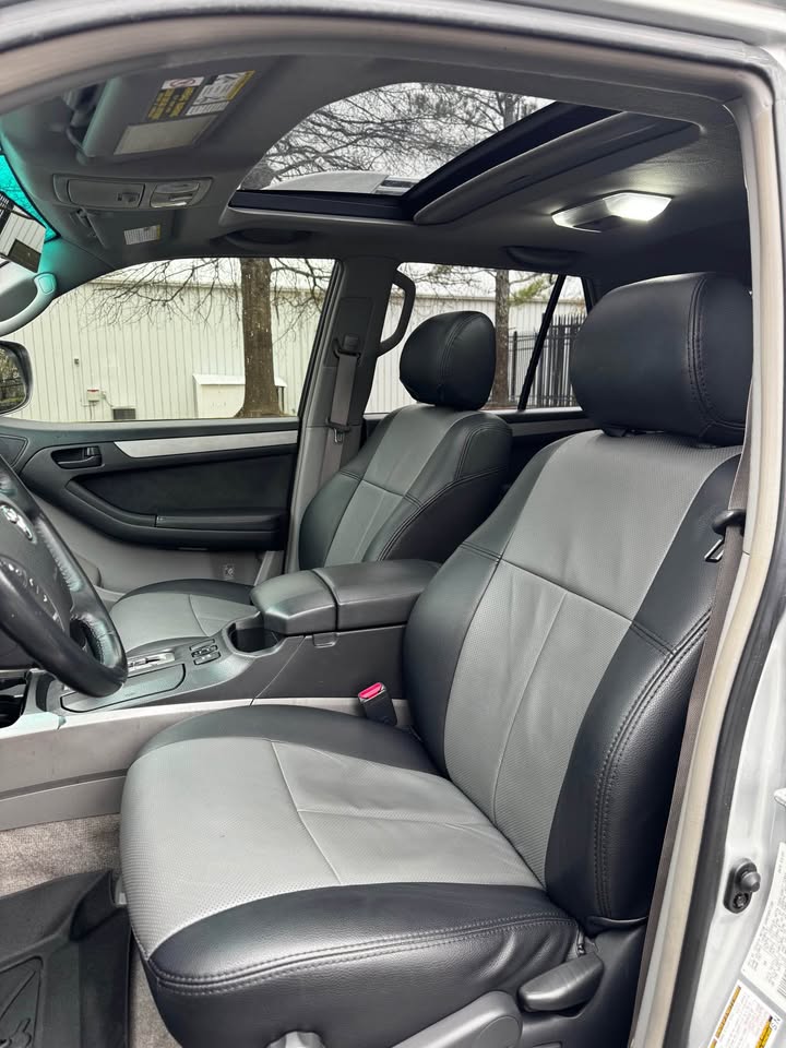 2005 Toyota 4Runner photo 8