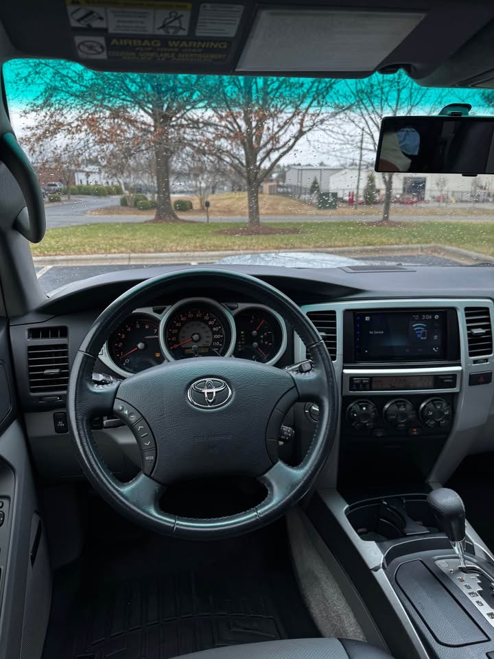2005 Toyota 4Runner photo 11