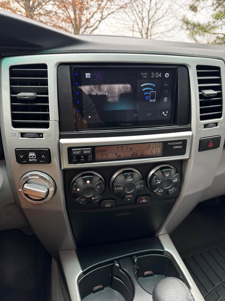 2005 Toyota 4Runner photo 13