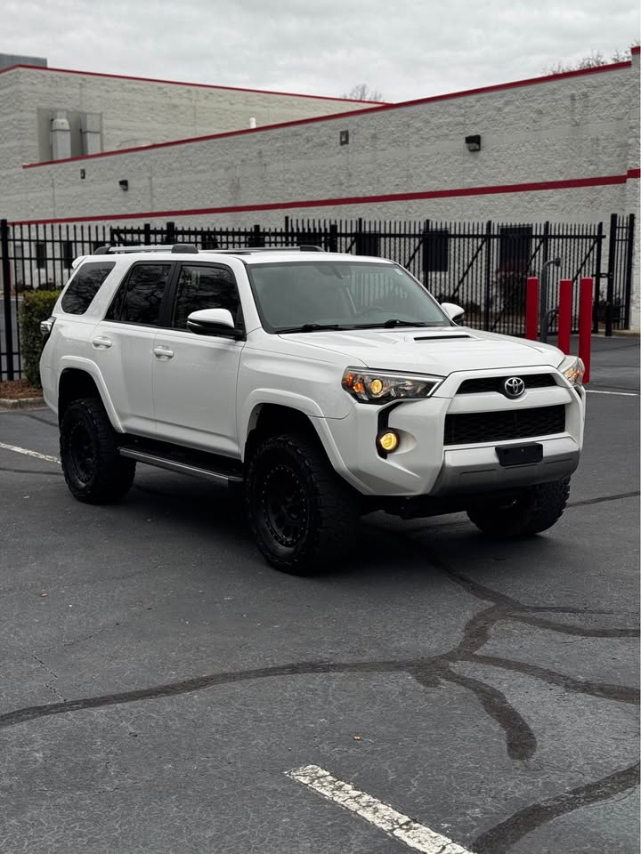 2016 Toyota 4Runner Trail Special Edition photo 6