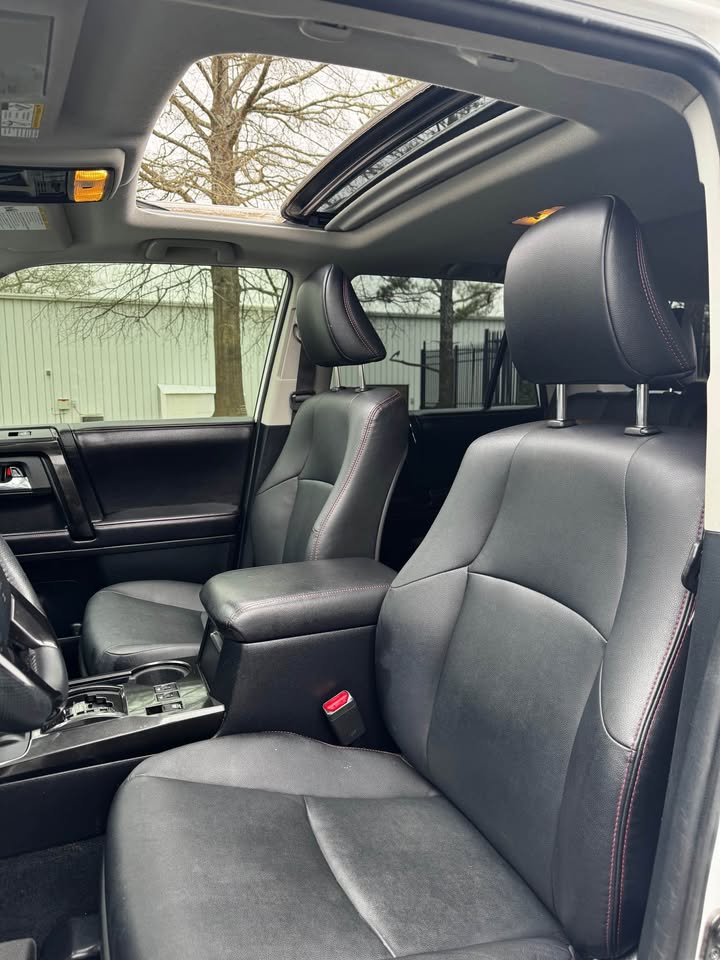 2016 Toyota 4Runner Trail Special Edition photo 7