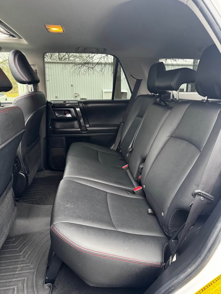 2016 Toyota 4Runner Trail Special Edition photo 8