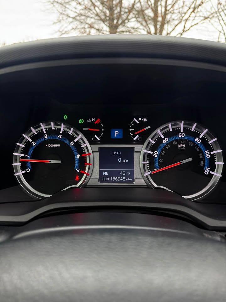 2016 Toyota 4Runner Trail Special Edition photo 12