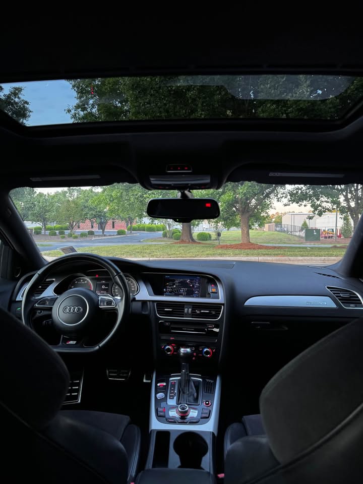 2013 Audi S4 3.0T Quattro Premium Plus Sedan 4D photo 12