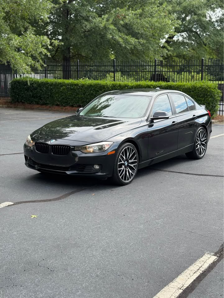 2014 BMW 328i photo 3