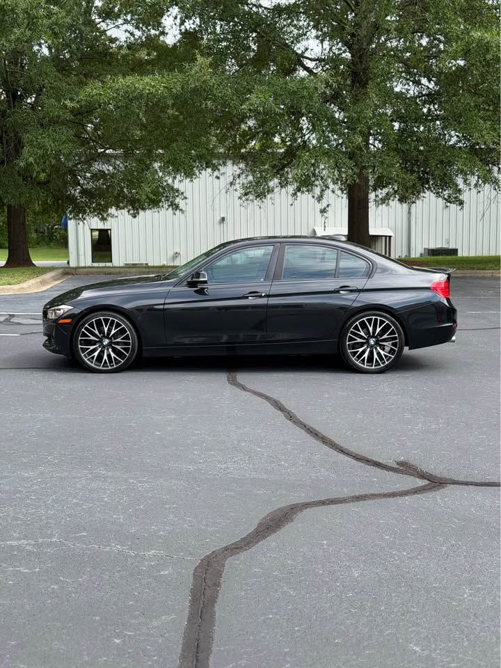 2014 BMW 328i photo 4