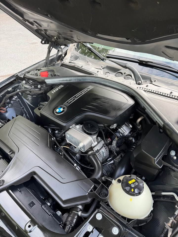 2014 BMW 328i photo 16