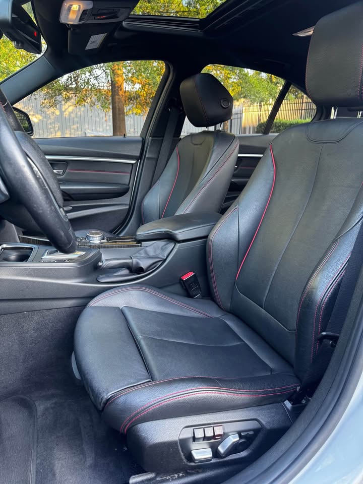 2016 BMW 328i Sedan 4D photo 10