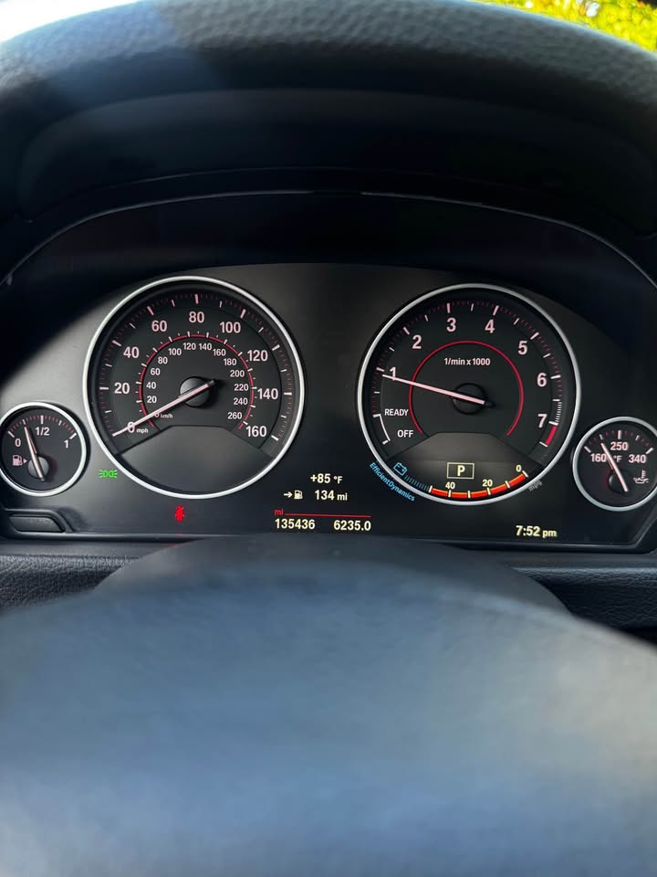 2016 BMW 328i Sedan 4D photo 13