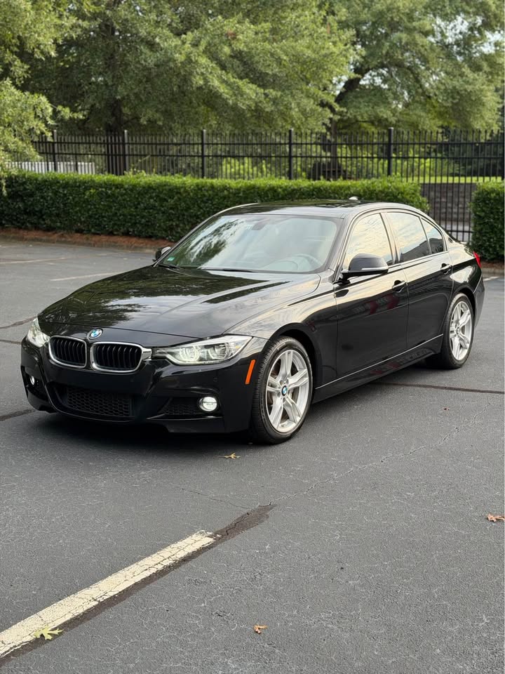 2017 BMW 330i M Sport photo 3