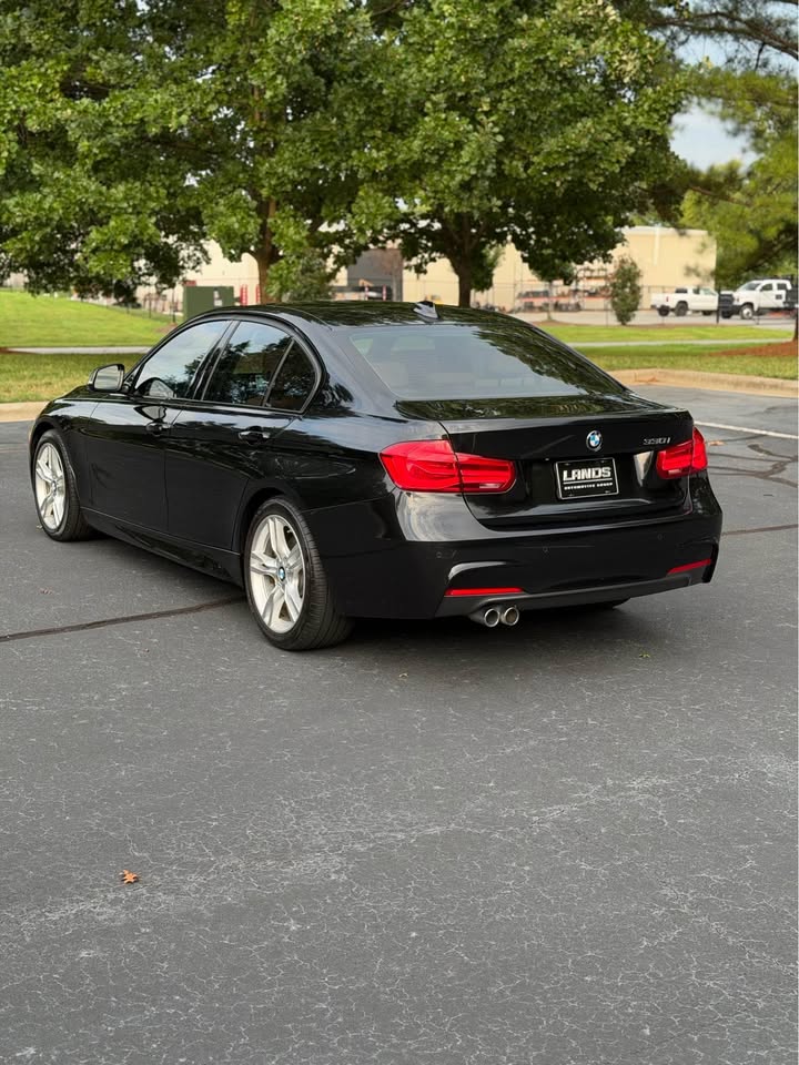 2017 BMW 330i M Sport photo 5