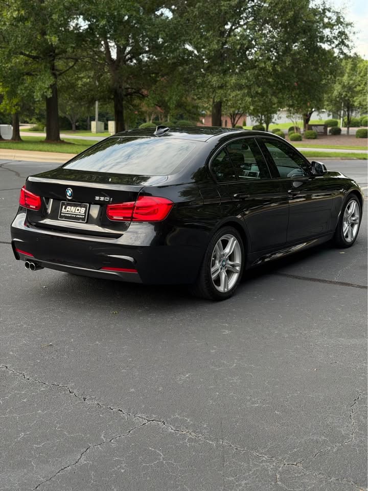 2017 BMW 330i M Sport photo 7