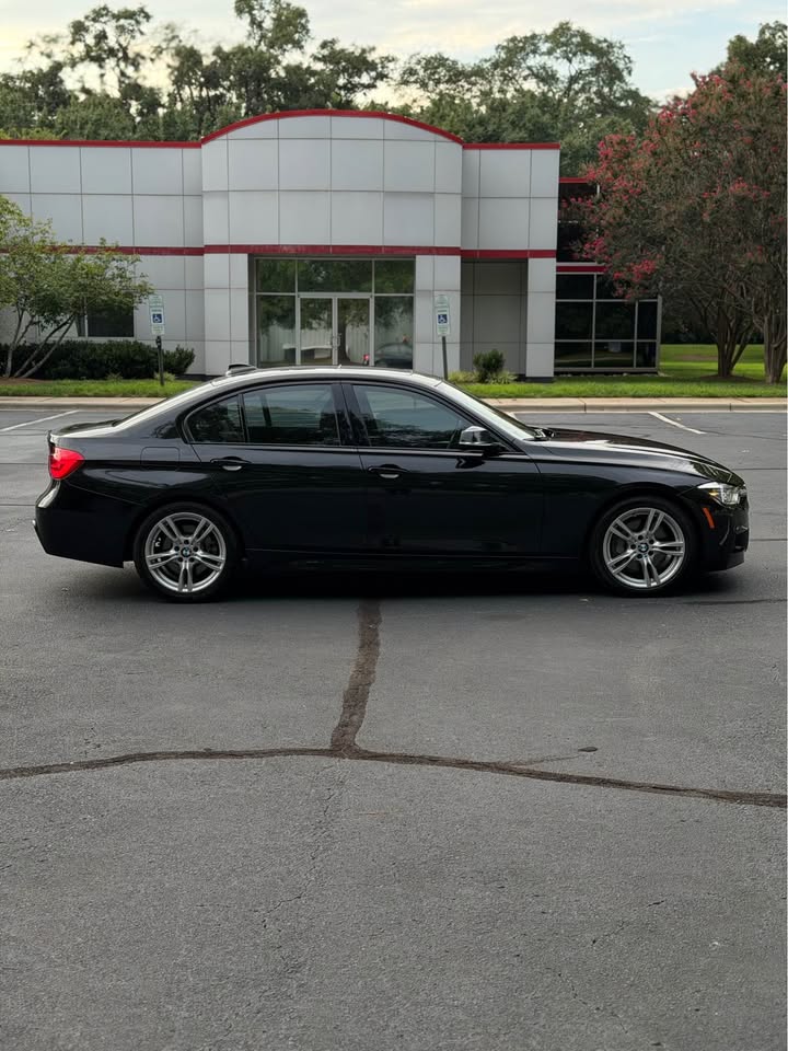 2017 BMW 330i M Sport photo 8