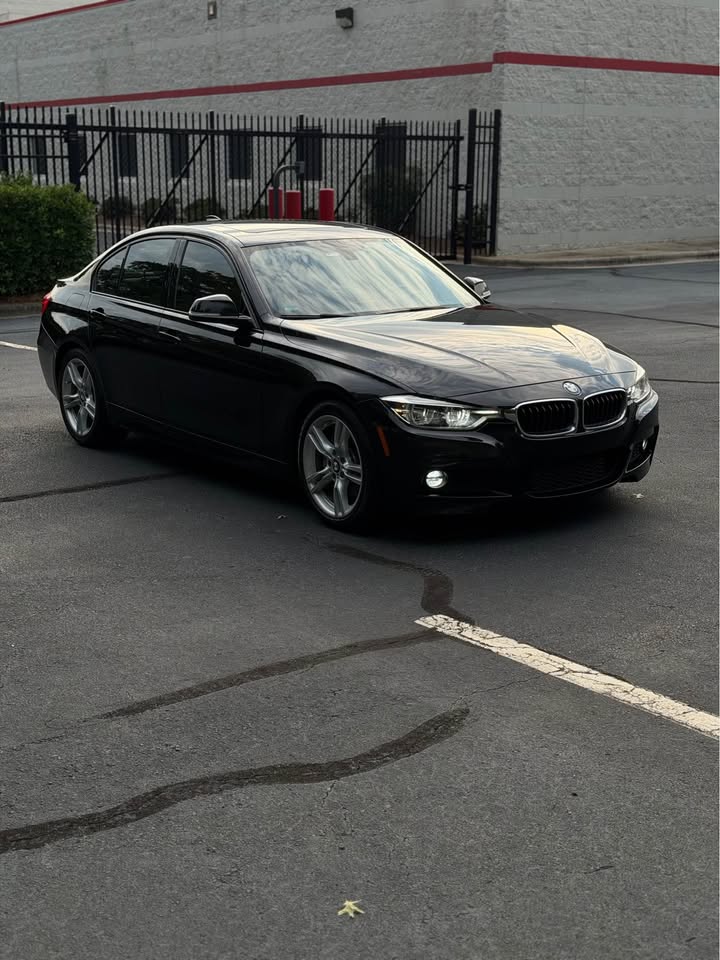 2017 BMW 330i M Sport photo 9