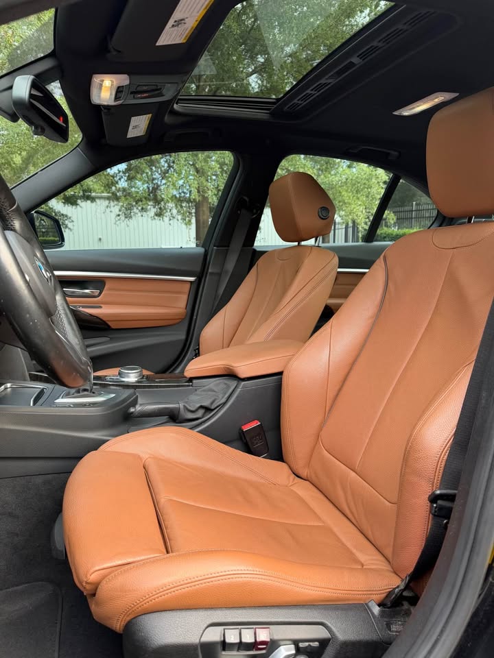 2017 BMW 330i M Sport photo 10