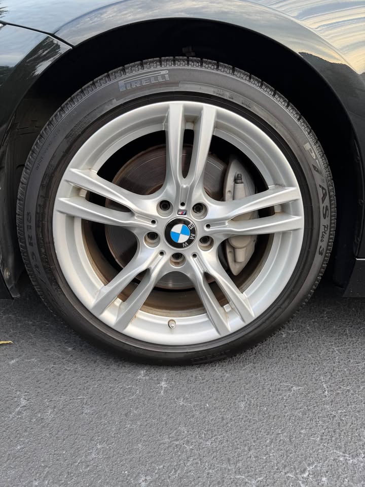 2017 BMW 330i M Sport photo 15