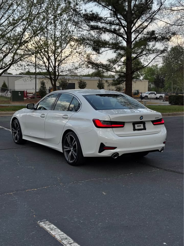 2020 BMW 330i photo 5