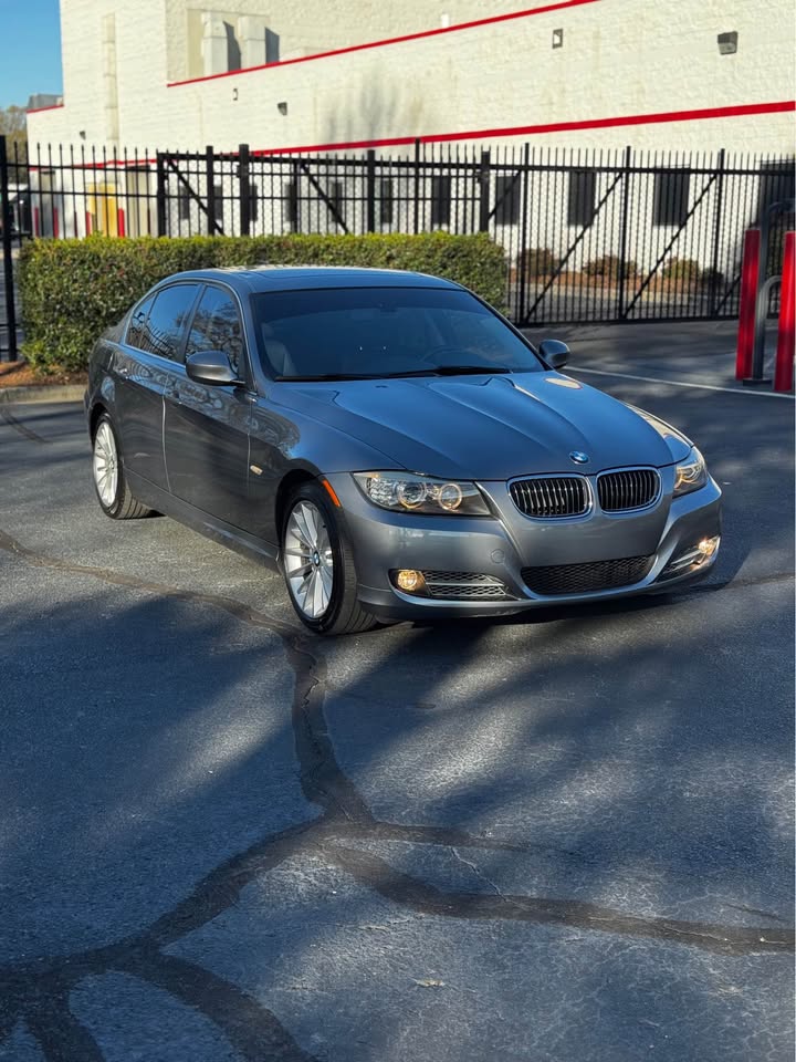 2011 BMW 335d photo 9