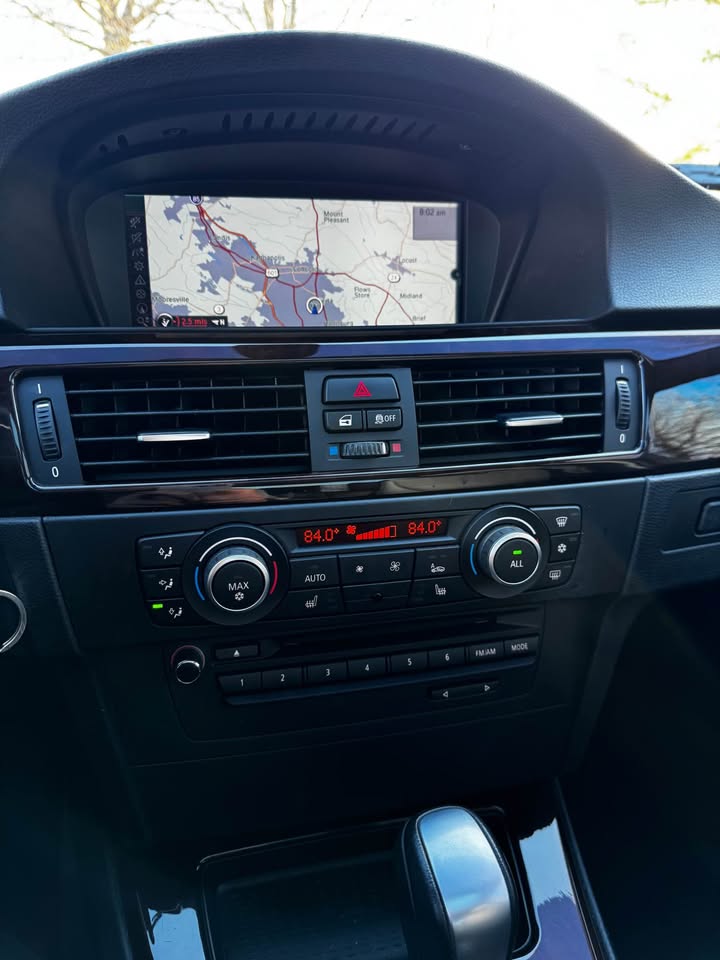 2011 BMW 335d photo 15