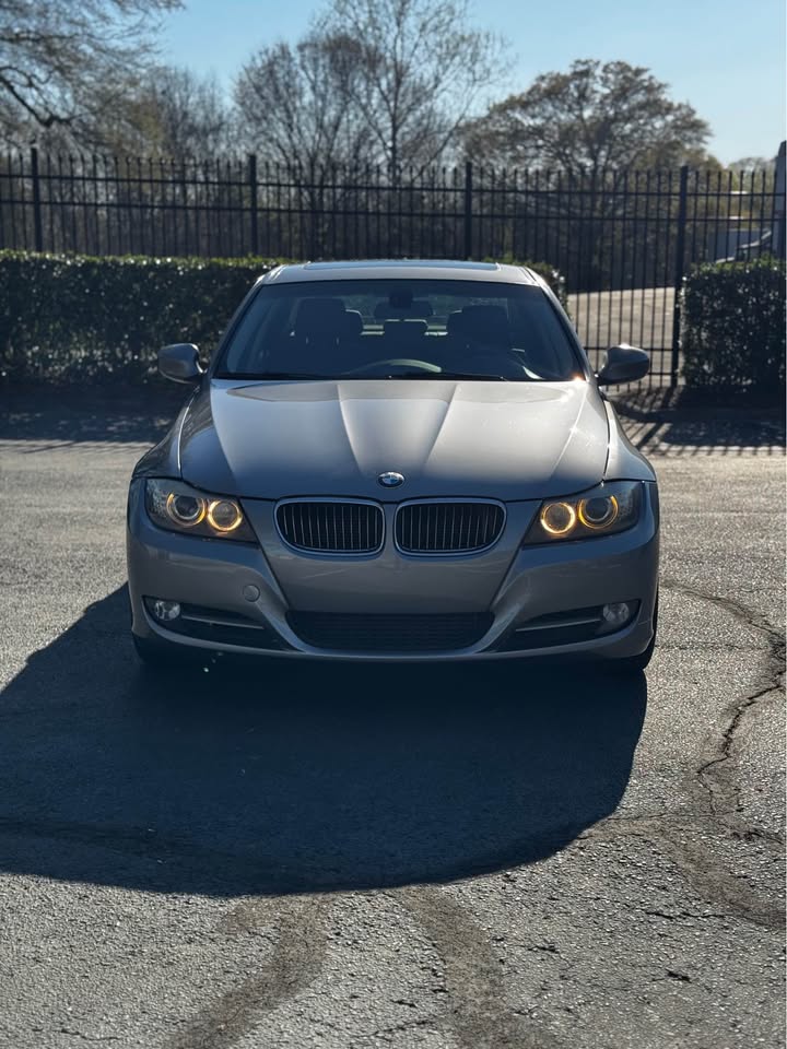 2011 BMW 335d photo 2