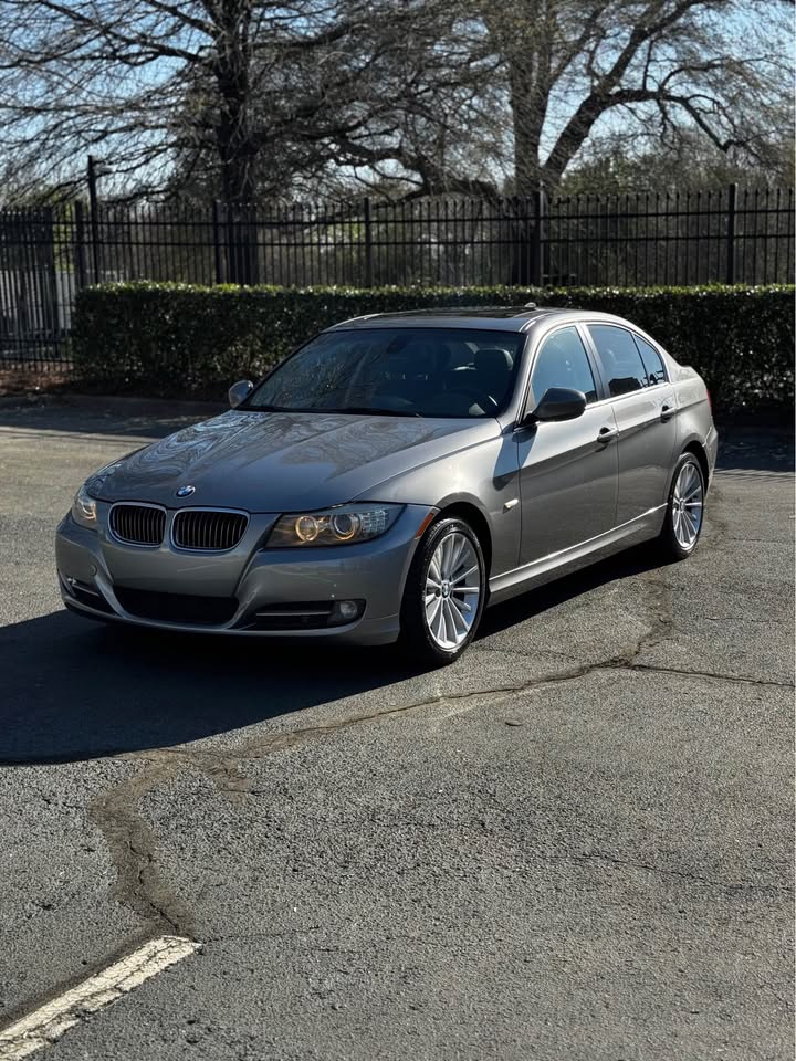 2011 BMW 335d photo 3