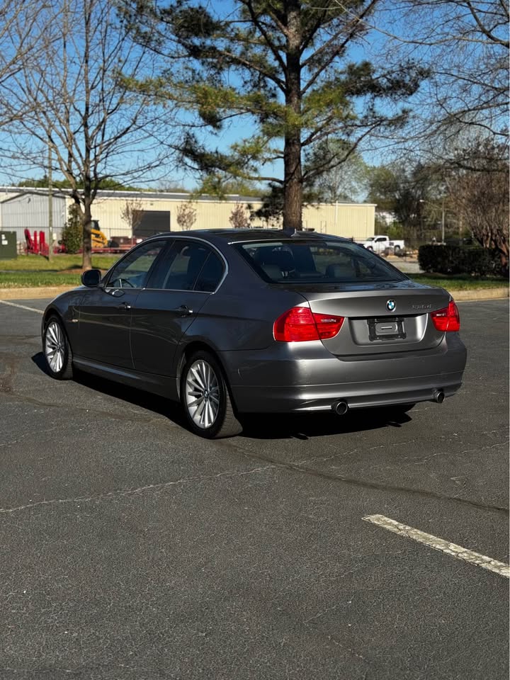2011 BMW 335d photo 5