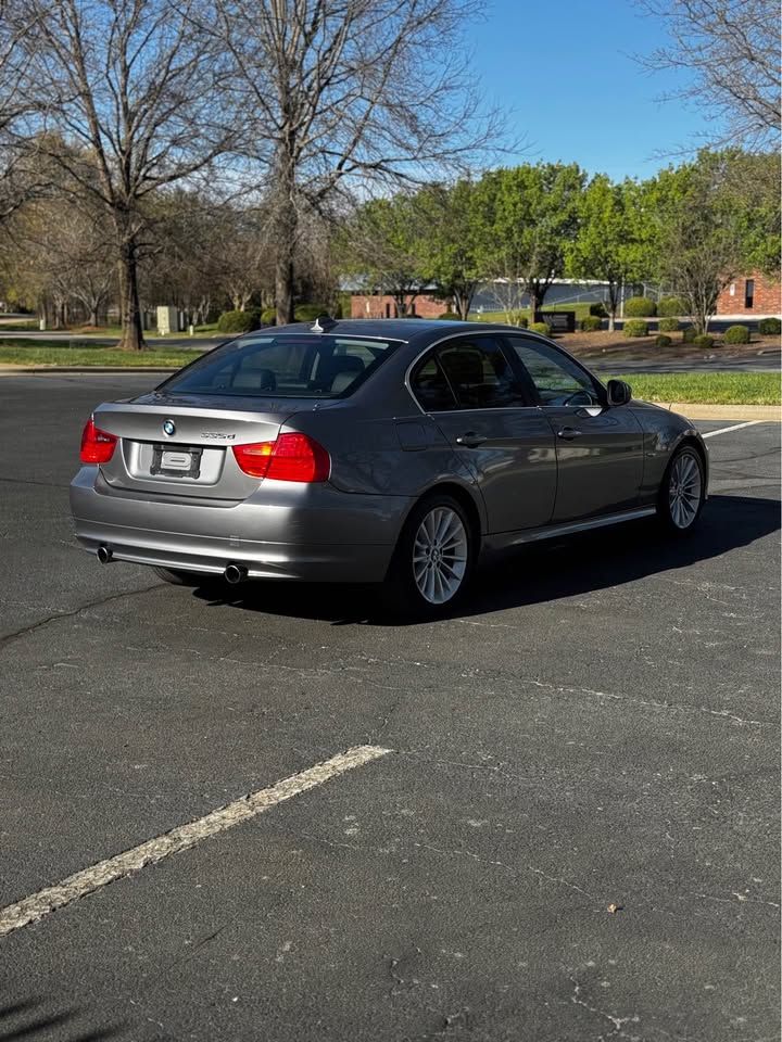 2011 BMW 335d photo 7