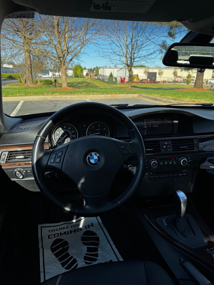 2011 BMW 335d photo 13