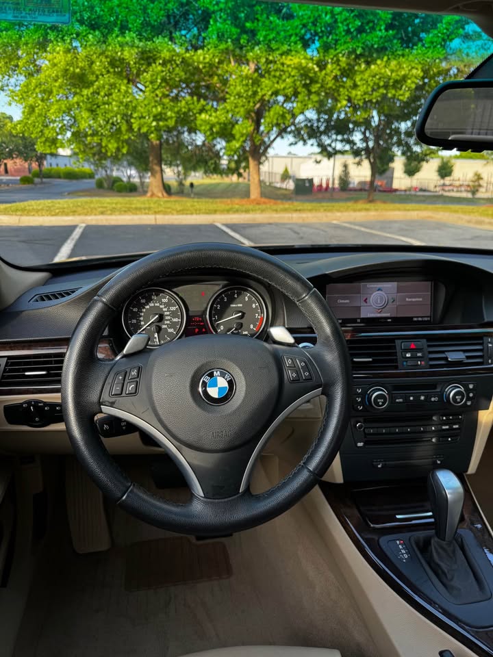 2008 BMW 335i photo 12