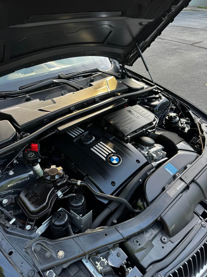 2008 BMW 335i photo 16
