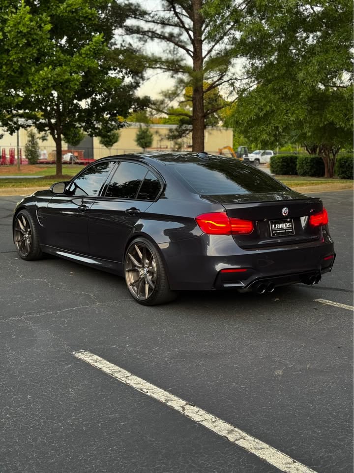 2017 BMW M3 photo 4