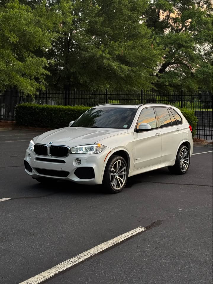 2016 BMW X5 xDrive35i M Sport Sport Utility 4D photo 2