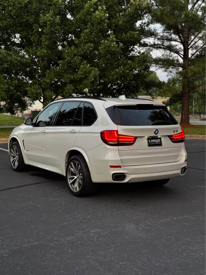 2016 BMW X5 xDrive35i M Sport Sport Utility 4D photo 4