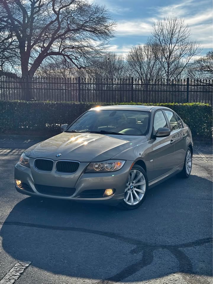 2011 BMW 328i Sedan 4D