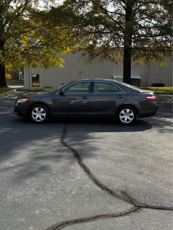 2009 Toyota Camry photo 4
