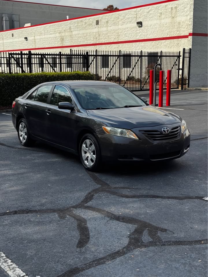 2009 Toyota Camry photo 9