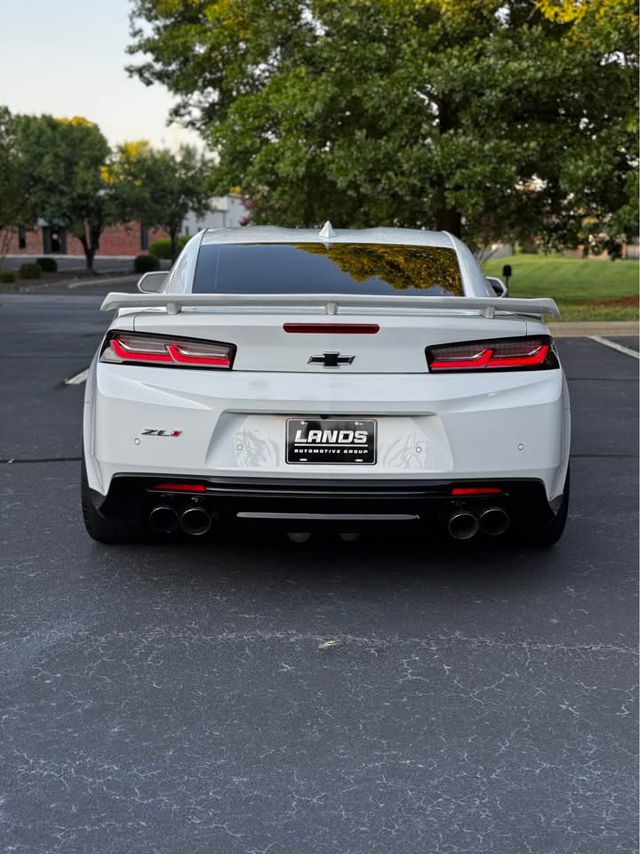 2018 Chevrolet Camaro ZL1 Supercharged 6-Speed Manual photo 6