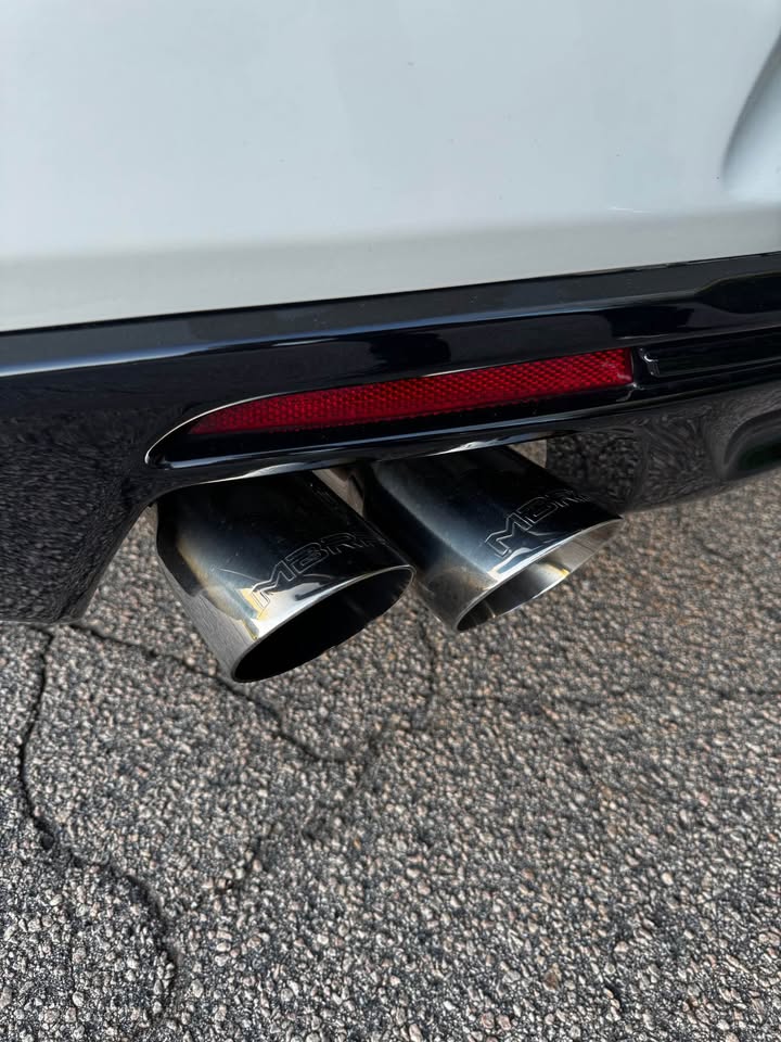2018 Chevrolet Camaro ZL1 Supercharged 6-Speed Manual photo 19