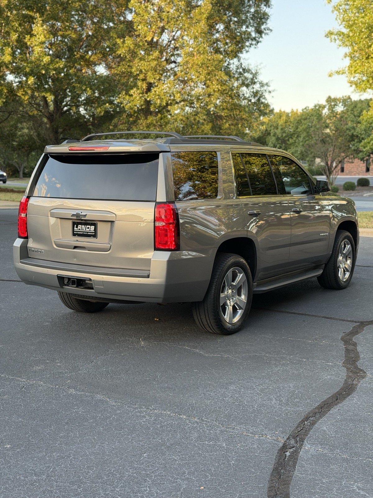 2017 Chevrolet Tahoe LT 4x4 photo 3