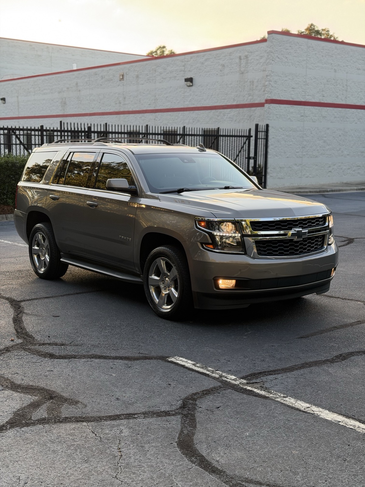 2017 Chevrolet Tahoe LT 4x4 photo 5