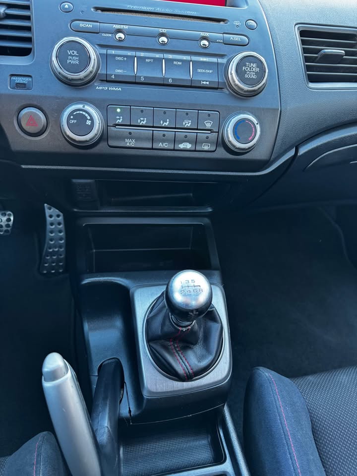 2011 Honda Civic Si photo 12