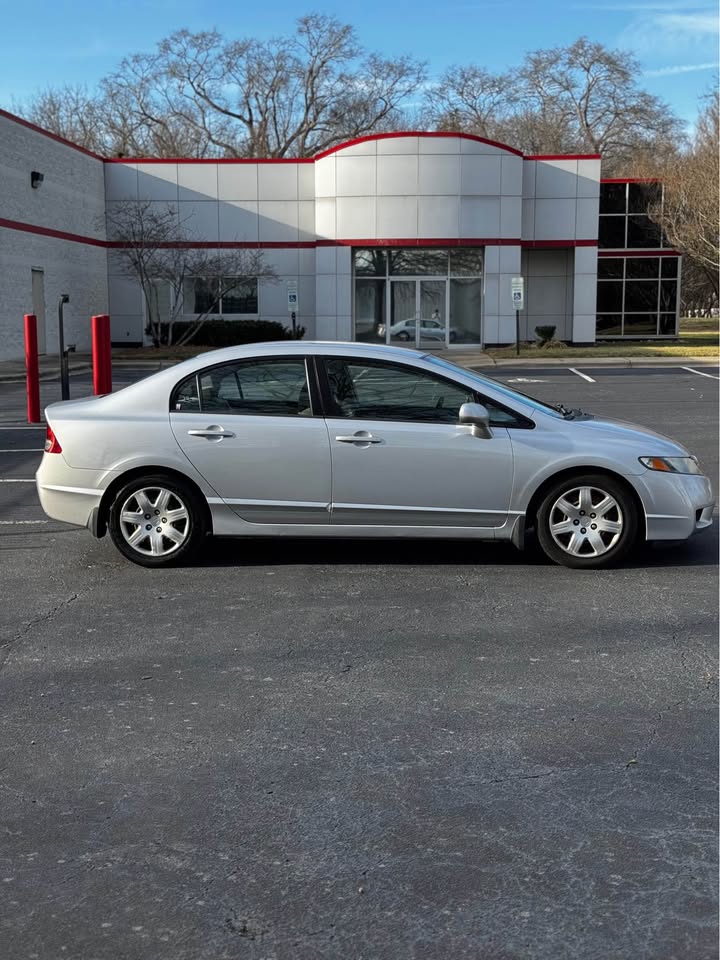 2011 Honda Civic EX photo 9