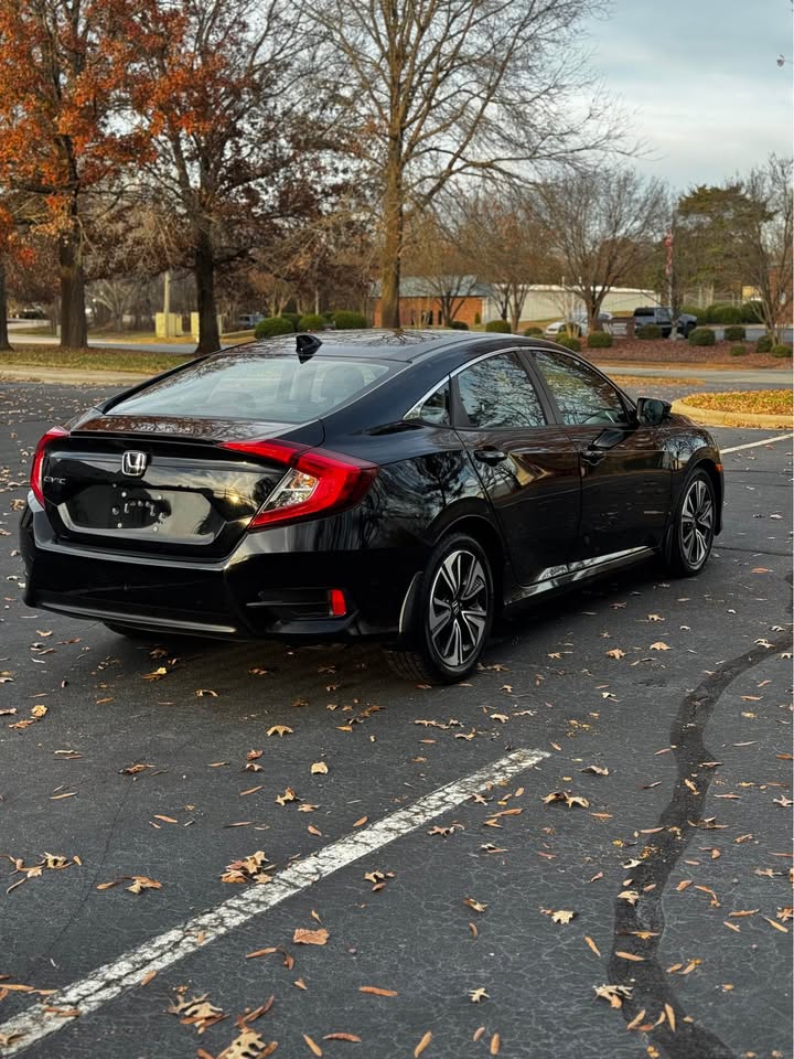 2016 Honda Civic EX-L photo 5