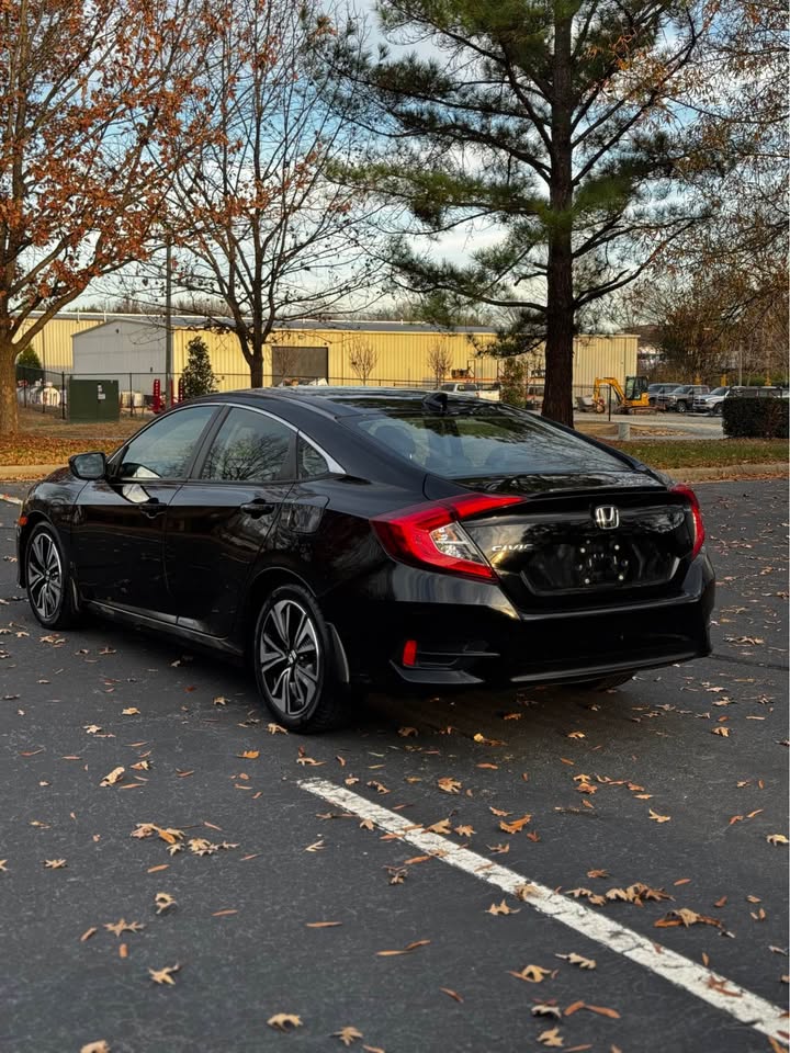 2016 Honda Civic EX-L photo 7